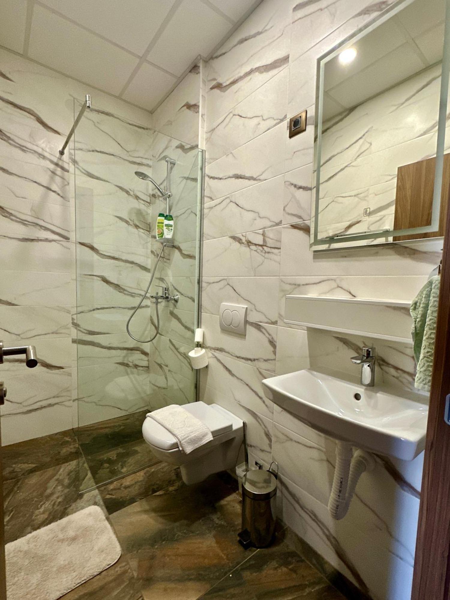 Agape Villa Apartments Novi Sad Luaran gambar